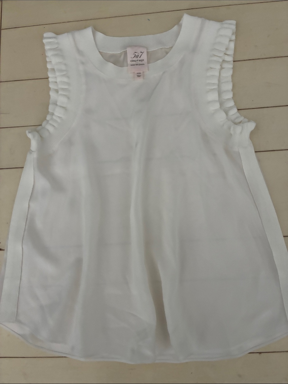 Cinq Au Sept 100% silk body with signature knitted ribbed ruffle detail.#91